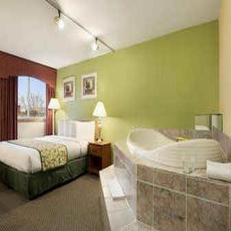 Travelodge By Wyndham Sturgis Eksteriør bilde